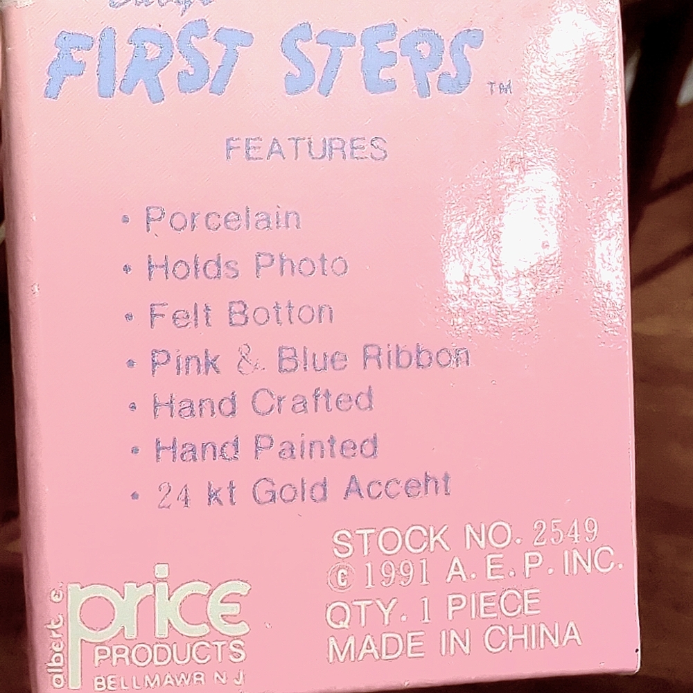 Vintage Baby's First Step Porcelain Bootie Photo Holder NIB - Picture 2 of 5